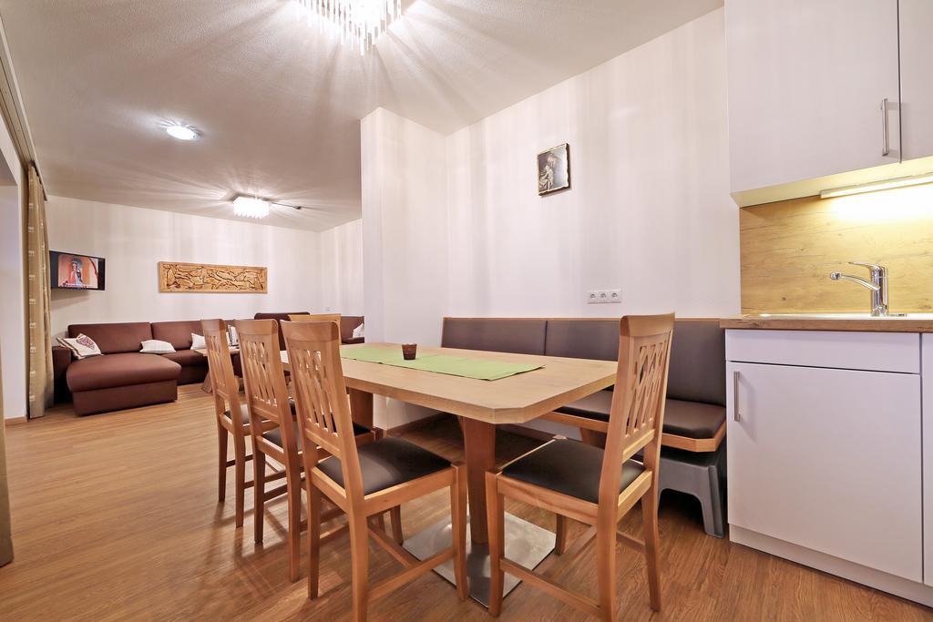 Landhaus&Apartment Taxach Ried im Zillertal Exterior foto